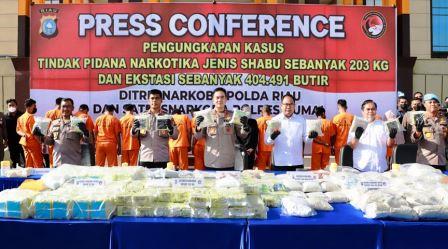 Ukir Sejarah Baru, Selama 4 Hari, Polda Riau “Gulung” Komplotan Kejahatan Narkotika